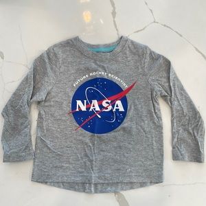 EUC NASA Logo shirt
